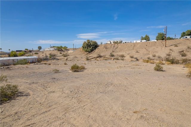 4733 E Beach Drive, Topock, AZ 86436