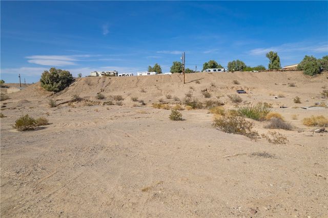 4733 E Beach Drive, Topock, AZ 86436