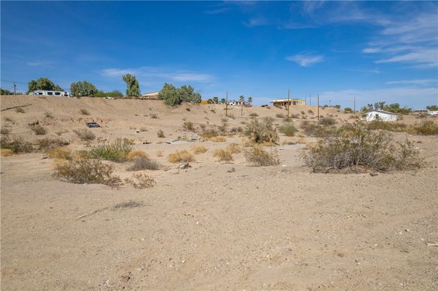 4733 E Beach Drive, Topock, AZ 86436