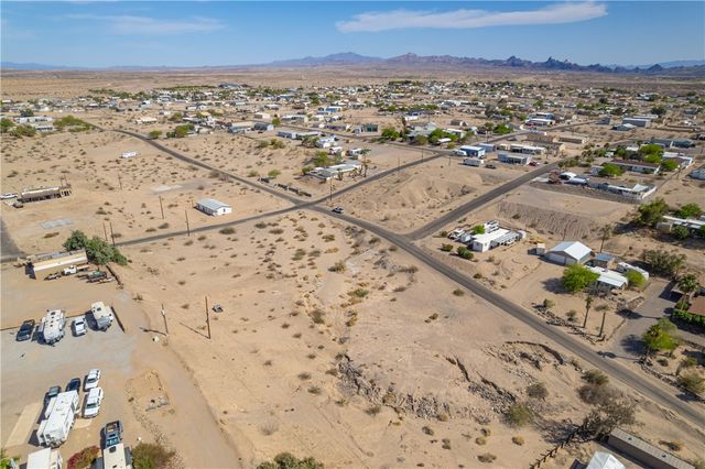 4733 E Beach Drive, Topock, AZ 86436