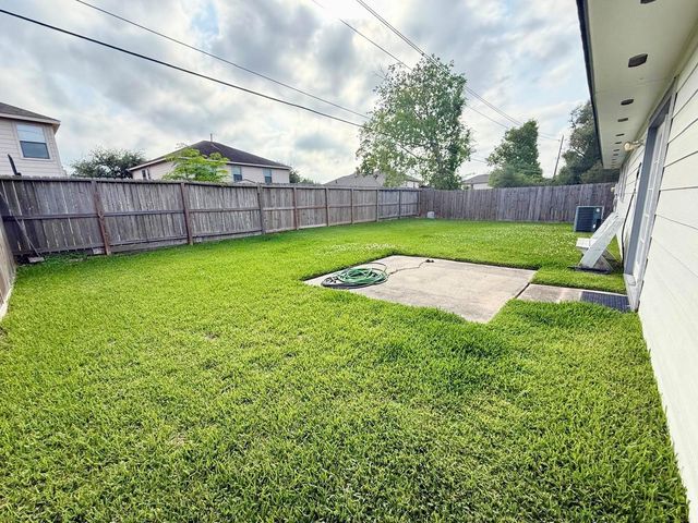 16730 Frigate Drive, Friendswood, TX 77546