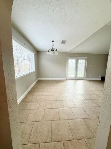16730 Frigate Drive, Friendswood, TX 77546