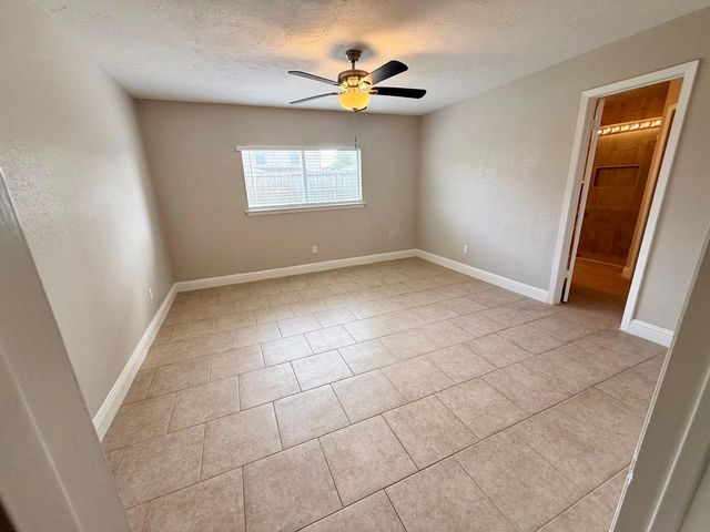 16730 Frigate Drive, Friendswood, TX 77546
