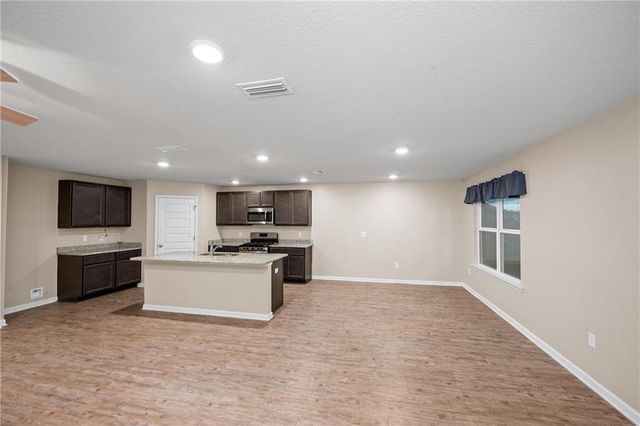 8294 Irwin Loop, Daphne, AL 36526