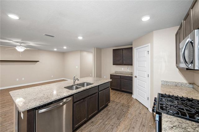 8294 Irwin Loop, Daphne, AL 36526