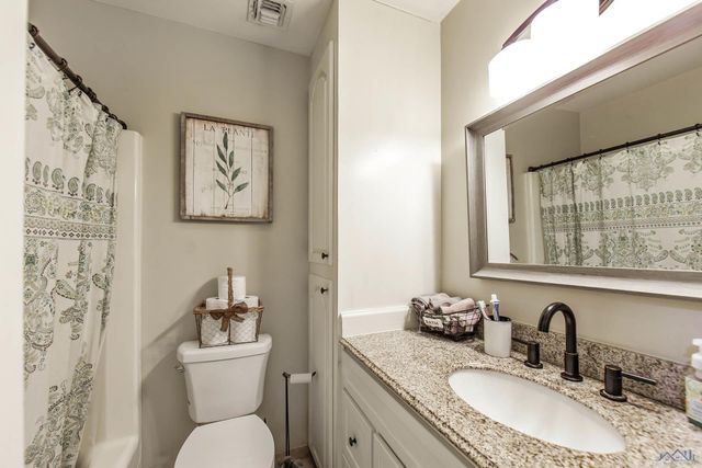 2807 Broadmoor Ave, Houma, LA 70364