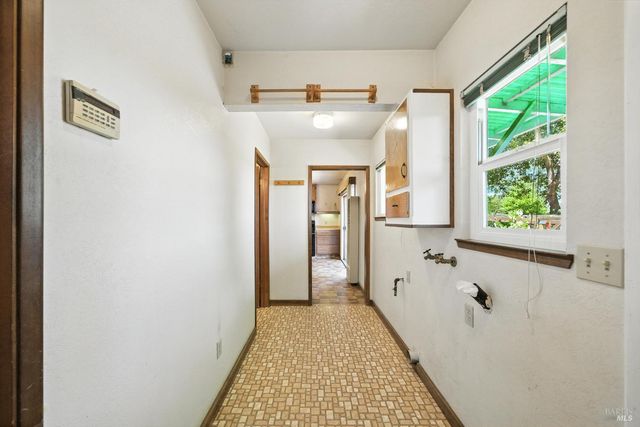 5295 N Hwy 116, Sebastopol, CA 95472