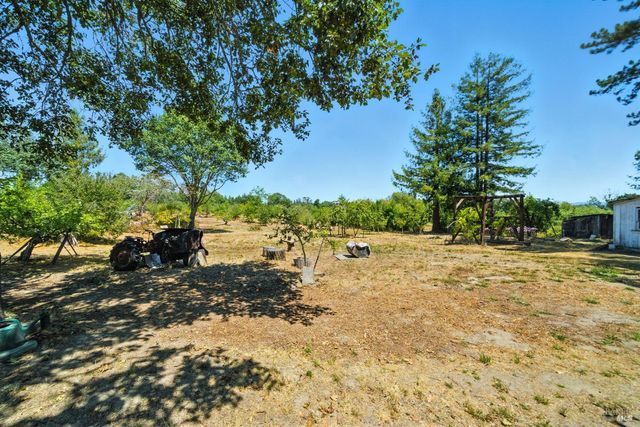 5295 N Hwy 116, Sebastopol, CA 95472