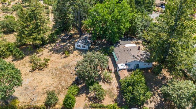 5295 N Hwy 116, Sebastopol, CA 95472