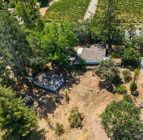 5295 N Hwy 116, Sebastopol, CA 95472