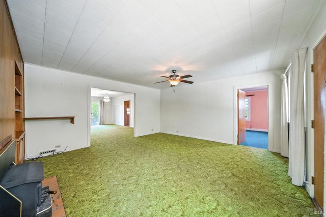 5295 N Hwy 116, Sebastopol, CA 95472