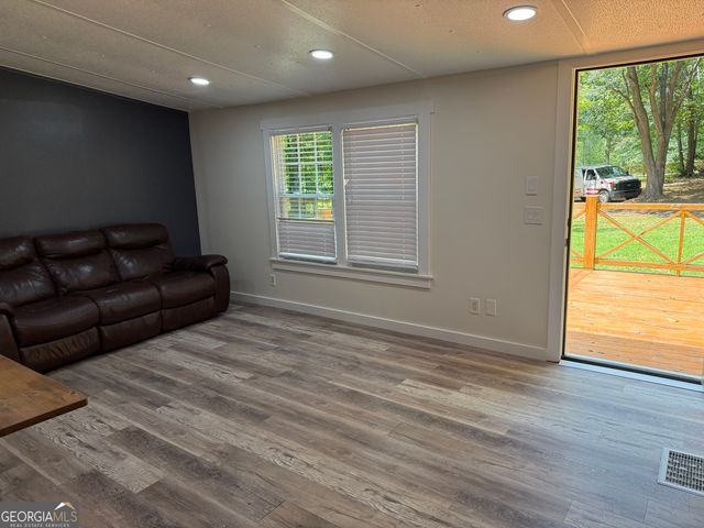 17056 Wildwood Road, Griffin, GA 30223