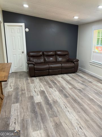 17056 Wildwood Road, Griffin, GA 30223