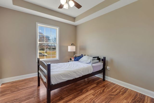 14 Hazelwood Ln, Winchester, TN 37398