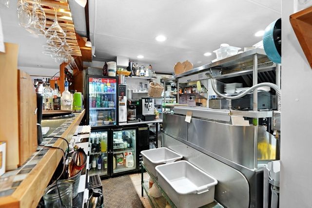 218 Upper Main Street, Edgartown, MA 02539