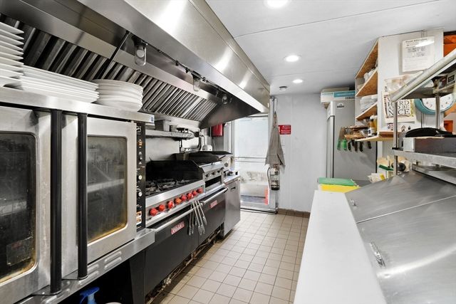 218 Upper Main Street, Edgartown, MA 02539