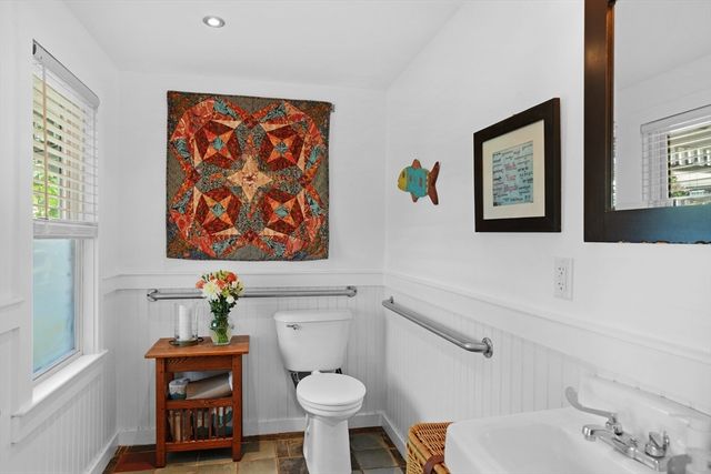 218 Upper Main Street, Edgartown, MA 02539