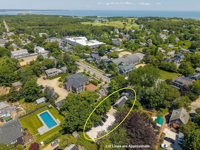 218 Upper Main Street, Edgartown, MA 02539