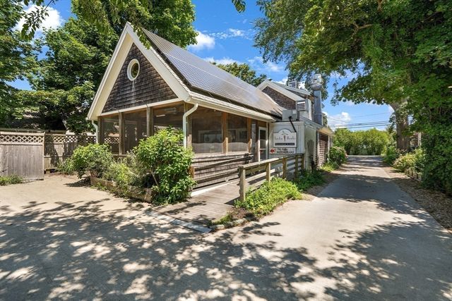 218 Upper Main Street, Edgartown, MA 02539