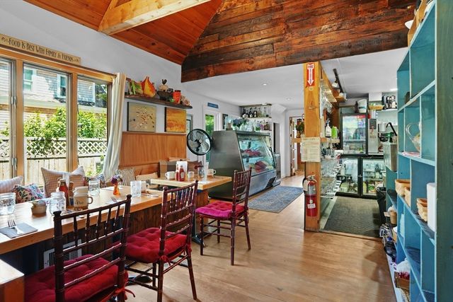 218 Upper Main Street, Edgartown, MA 02539