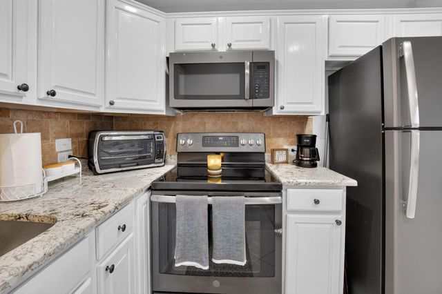 236 Preston Way f, Boca Raton, FL 33434