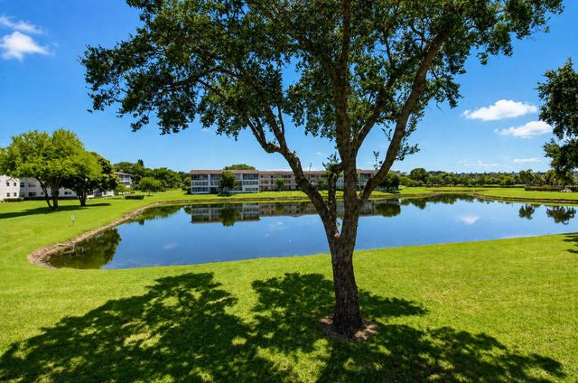 236 Preston Way f, Boca Raton, FL 33434