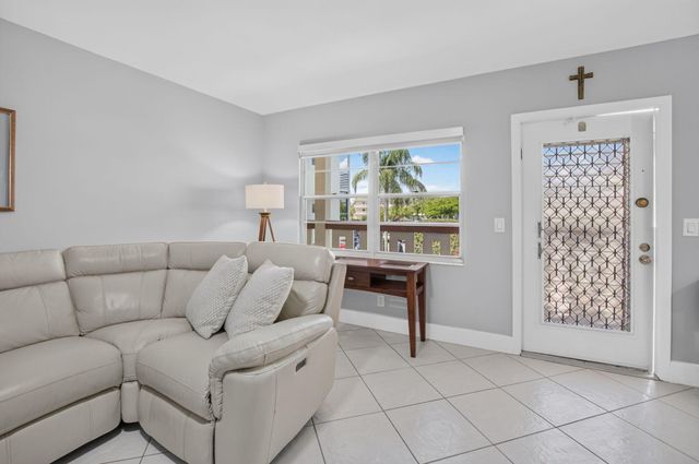 236 Preston Way f, Boca Raton, FL 33434