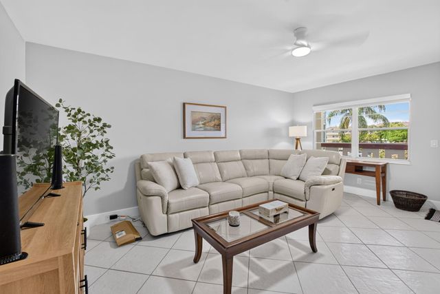 236 Preston Way f, Boca Raton, FL 33434