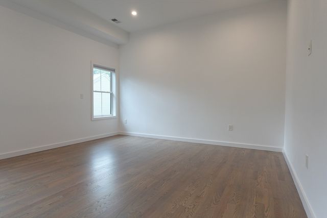 70 Walker 2, Newton, MA 02460
