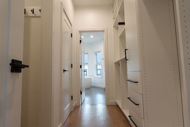 70 Walker 2, Newton, MA 02460