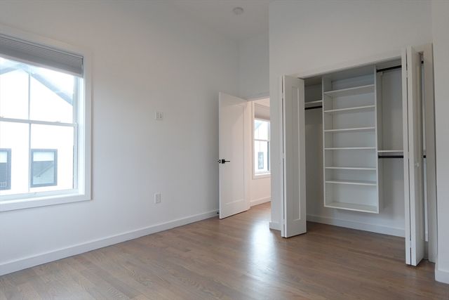 70 Walker 2, Newton, MA 02460