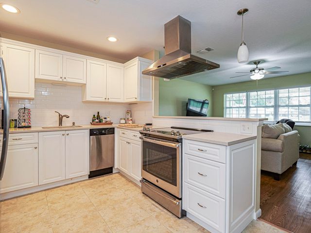 573 Autumn Terrace, Sebastian, FL 32958