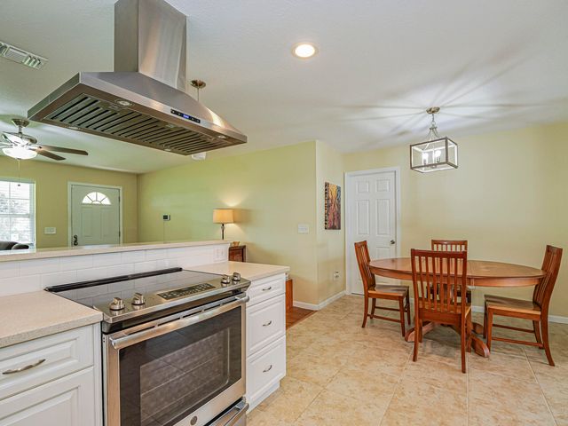 573 Autumn Terrace, Sebastian, FL 32958