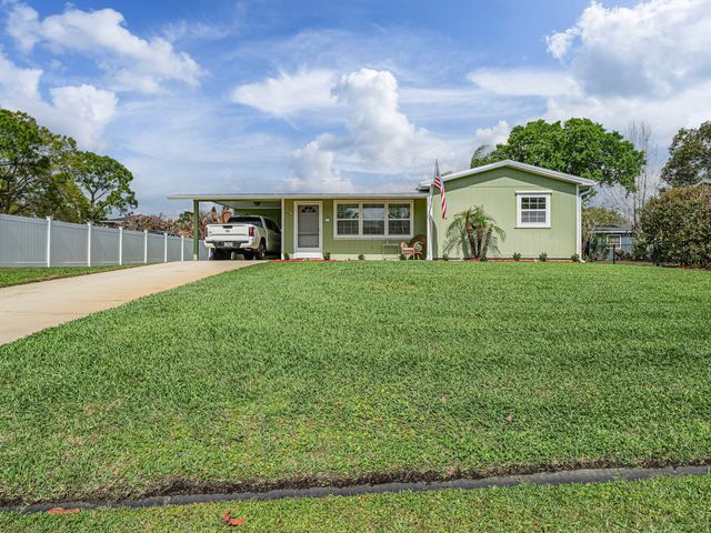 573 Autumn Terrace, Sebastian, FL 32958