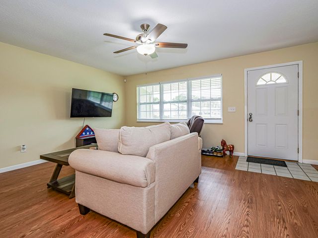 573 Autumn Terrace, Sebastian, FL 32958