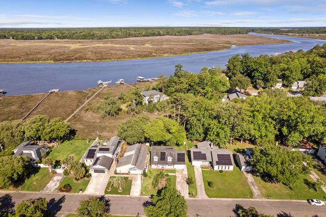 5729 Saint Angela Drive, North Charleston, SC 29418