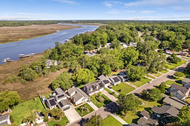 5729 Saint Angela Drive, North Charleston, SC 29418