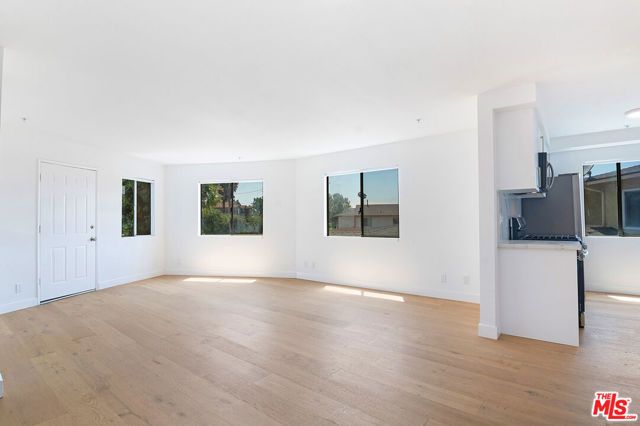 231 E Hyde Park Boulevard, Inglewood, CA 90302