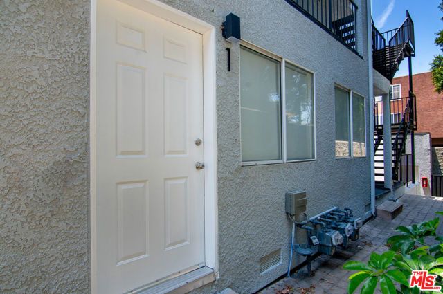 231 E Hyde Park Boulevard, Inglewood, CA 90302
