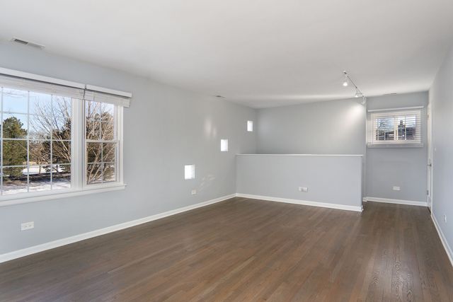 317 Burlington Avenue 2, Western Springs, IL 60558