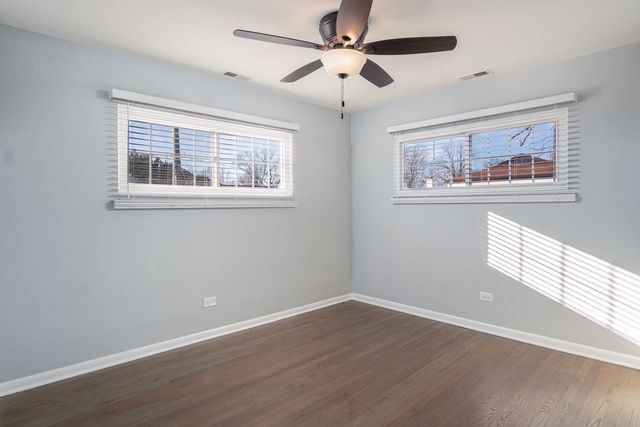 317 Burlington Avenue 2, Western Springs, IL 60558