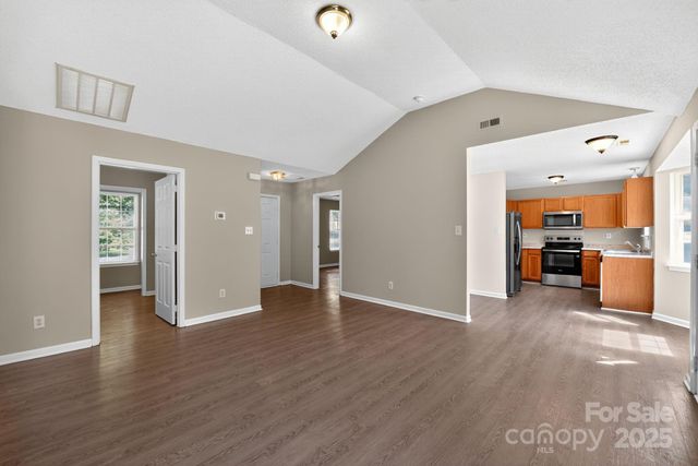 1318 Grass Meadows Court, Charlotte, NC 28216