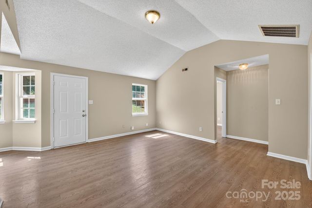 1318 Grass Meadows Court, Charlotte, NC 28216