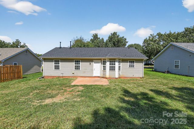 1318 Grass Meadows Court, Charlotte, NC 28216