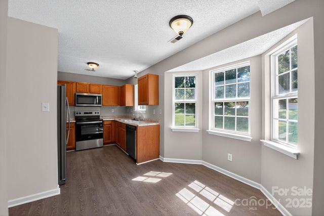 1318 Grass Meadows Court, Charlotte, NC 28216