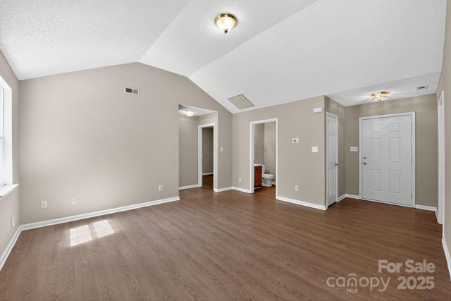 1318 Grass Meadows Court, Charlotte, NC 28216