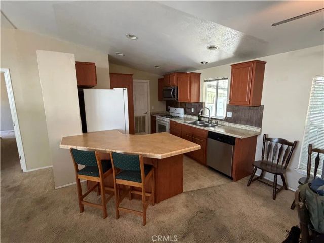 21100 State St. spc 366, San Jacinto, CA 92583