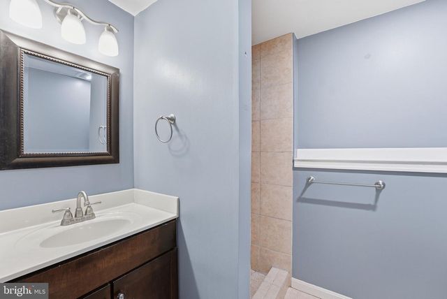 7916 FRYE RD, Alexandria, VA 22309