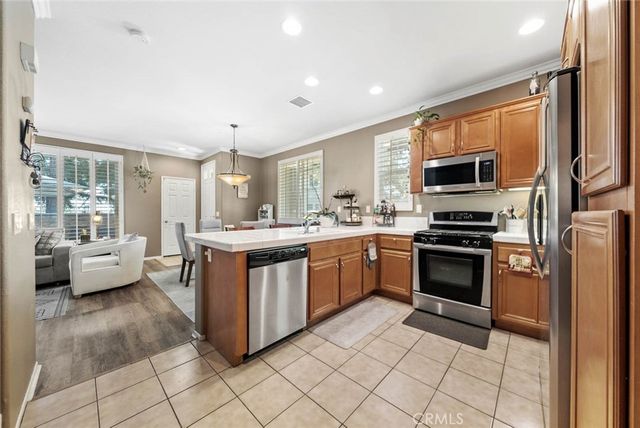 8055 Pueblo Pl 101, Rancho Cucamonga, CA 91730