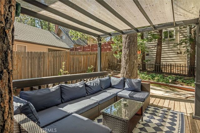 380 Hemlock, Lake Arrowhead, CA 92352